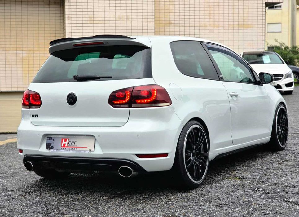 VOLKSWAGEN GOLF VI GTI 2.0TSI 211CV "EDIÇÃO ADIDAS"