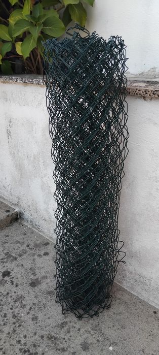 Rede de vedação de malha verde  10 mts x  1,20 mts   NOVA