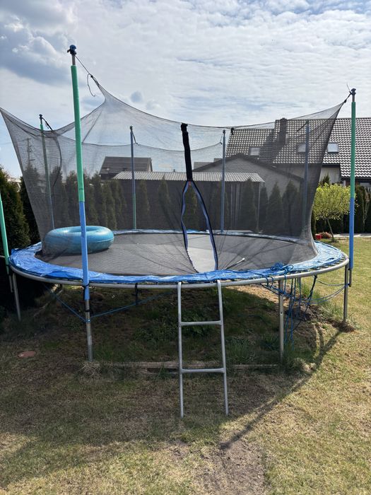 Trampolina dla dzieci