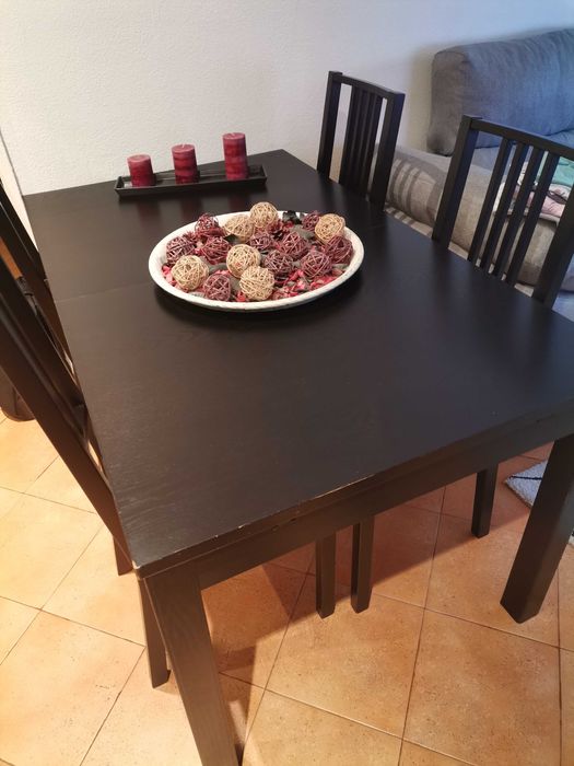 Mesa Sala extensível + 4 cadeiras