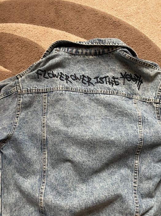 Курточки, джинсовкі, косухі