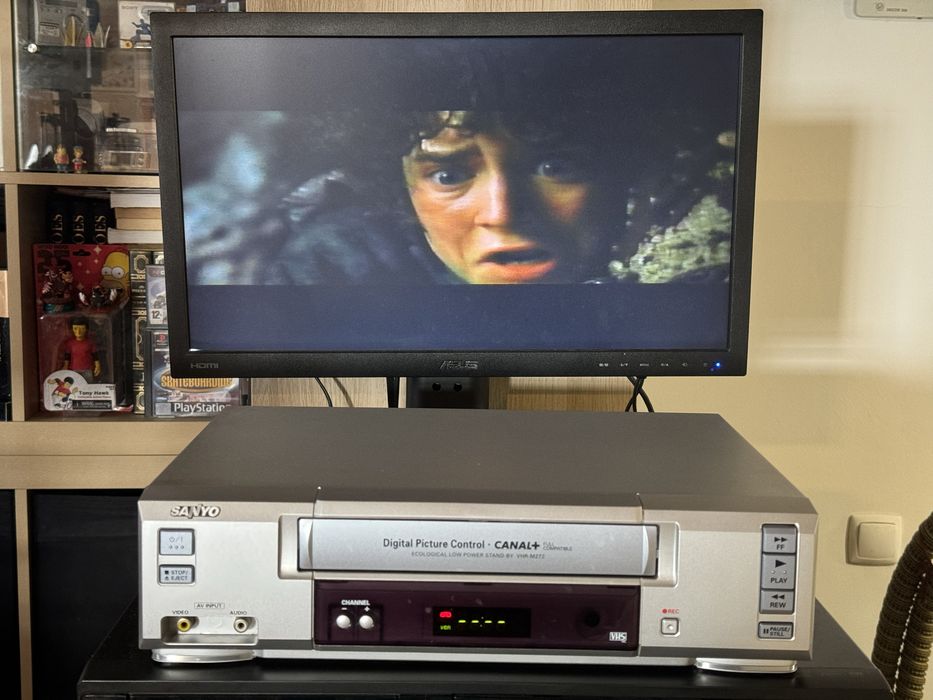 Leitor/Gravador VHS SANYO