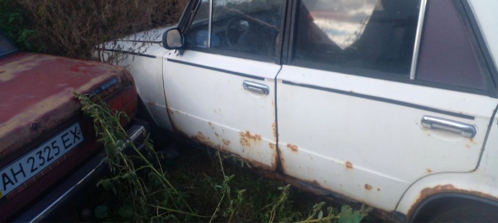 продам два жигуля по цене одного