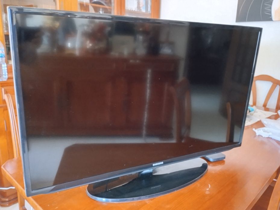 Televisão Samsung LCD de  40 Polegadas
