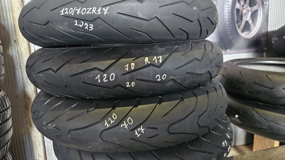 Pirelli Diablo rosso 120 70r17