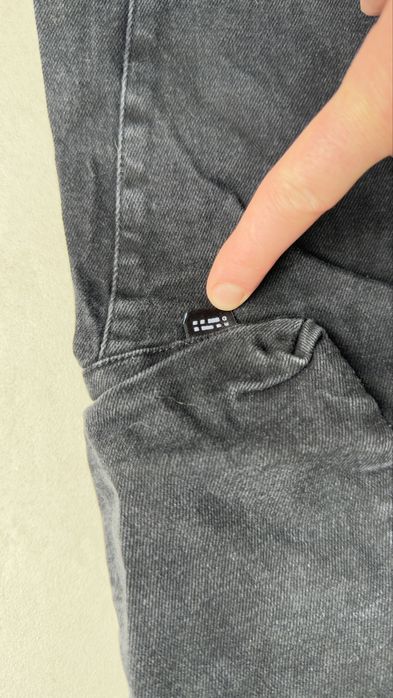 riot division штани розмір Л