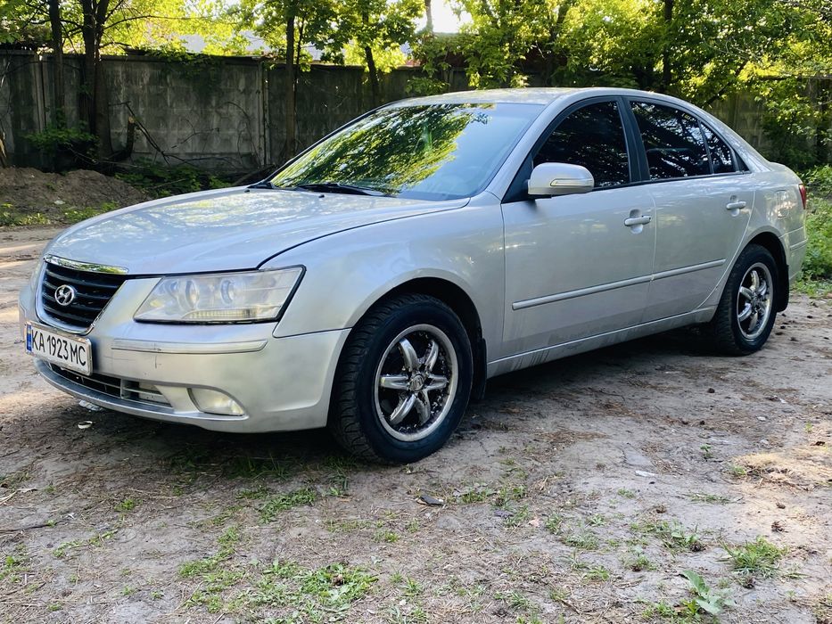 Hyundai Sonata автомат, 2010 р.в  2.0 газ
