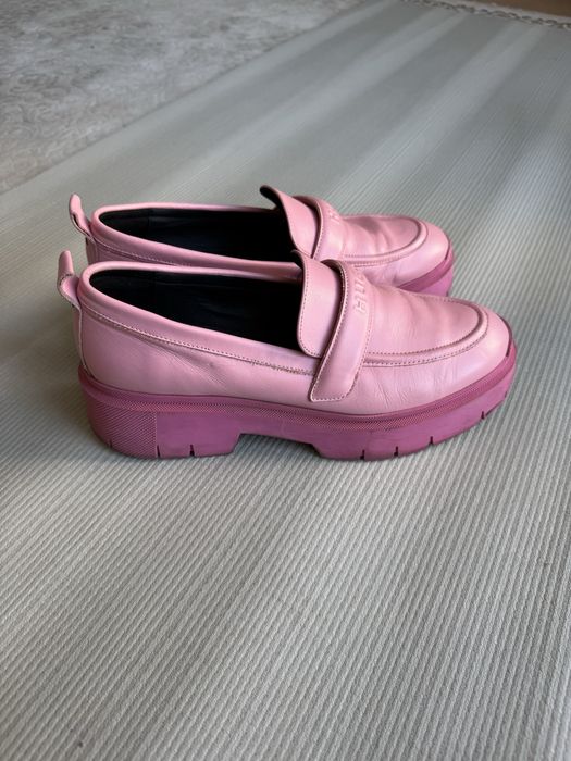 Лофери бренду Hugo