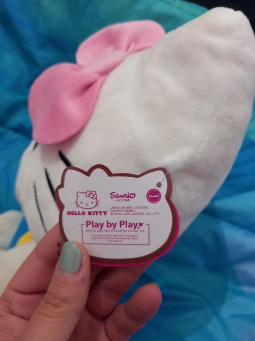 Hello Kitty boneco