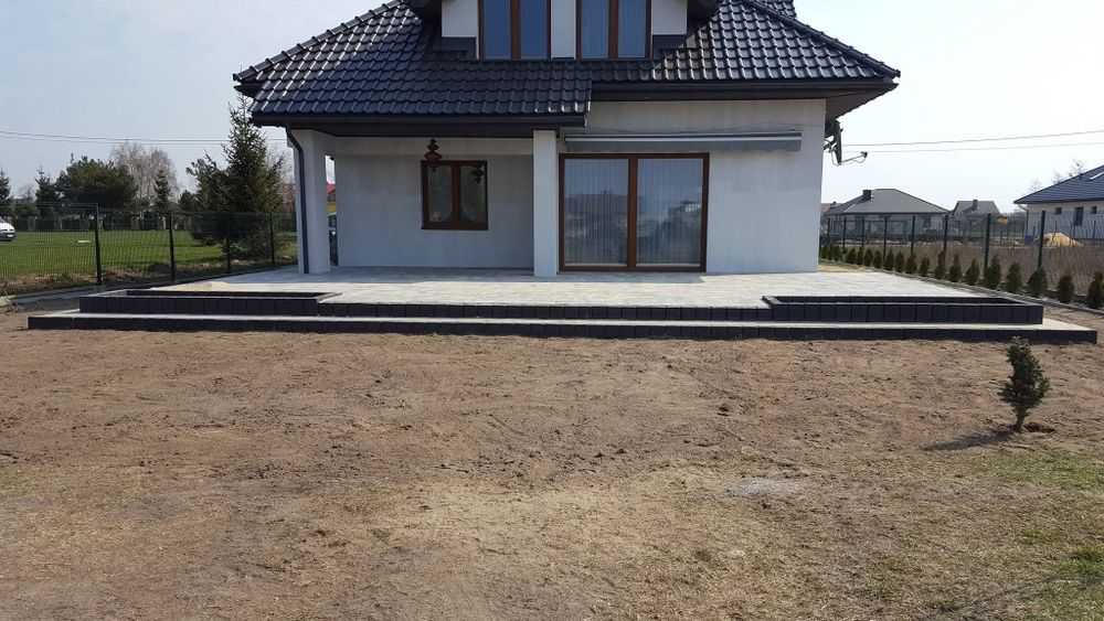 Układanie kostki i galanterii betonowej 
.