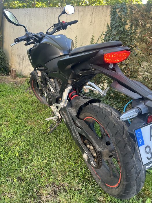 Moto Honda cb 125r