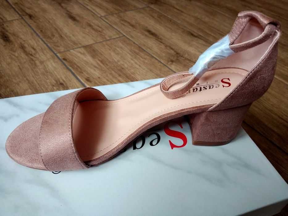 Nowe damskie sandały r37