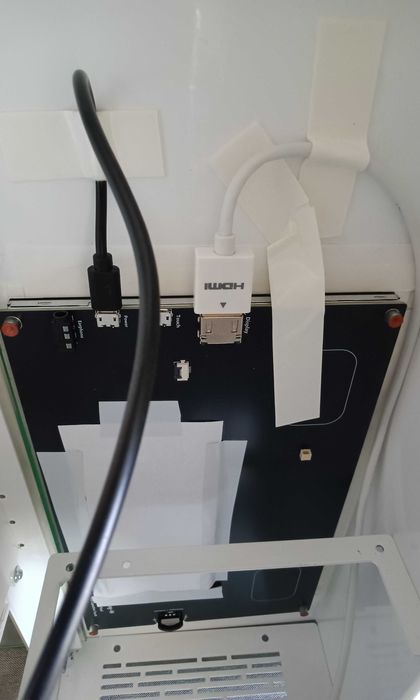 Obudowa do komputera na ścianę z LCD + RGB  kable w gratisie