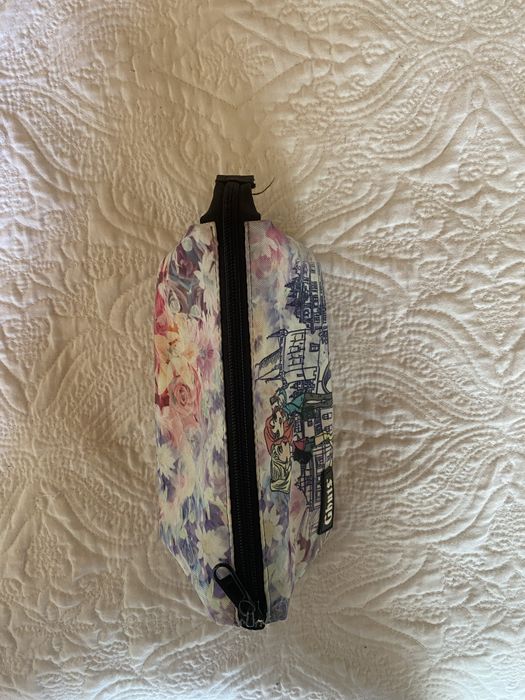 Estojo Ghuts com 3 Compartimentos – Raparigas e Cidade