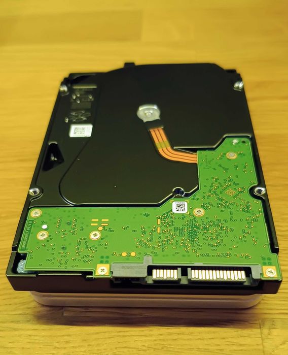 FYI出品　iron wolf seagate iron wolf - купить компьютеры и комплектующие - Цена на OLX.ua