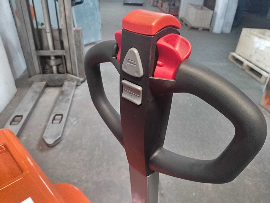 ES15E 1500 Kg 3000 MM  Wózek Paletowy Masztowy Elektryk