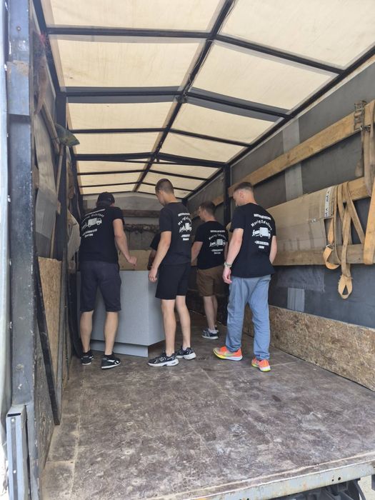 Вантажні перевезення Київ / Грузоперевозки Киев.Газель для переезда, и перевозки вещей, бус от 3 до 4,5 м +п'ятитоник  гідроборт.