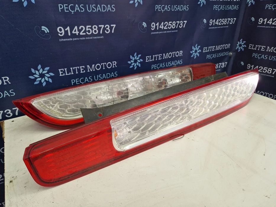 Farolins usados FORD C-MAX FACELIFT farolim