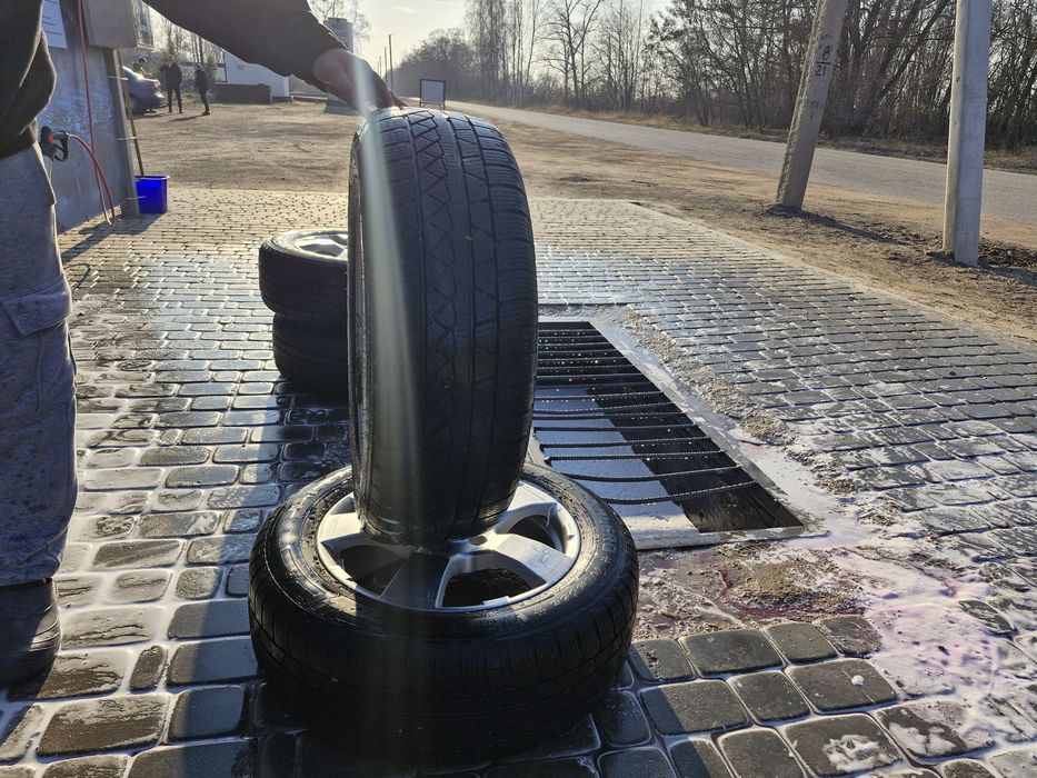 Зимова резина с дисками 225/60 r17