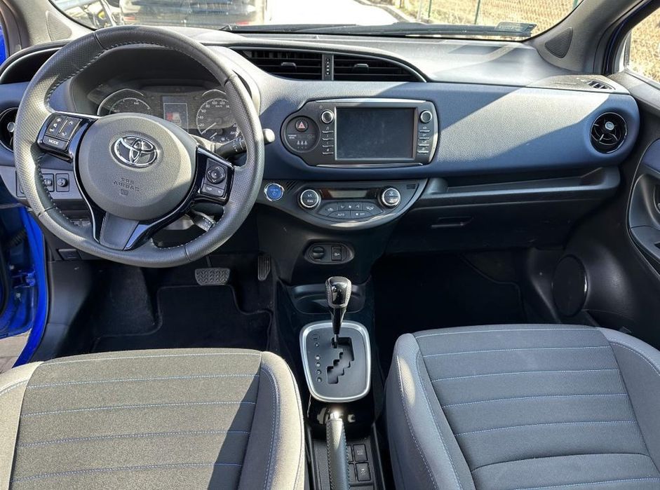 Wynajem długoterminowy auta   Yaris 1.5 Hybrid Selection automat