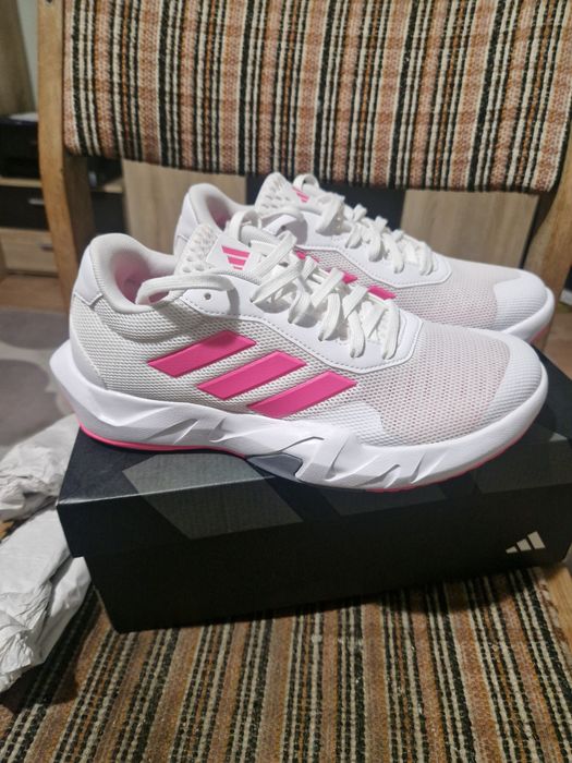 Sneakersy Adidas Amplimove Trainer r 38