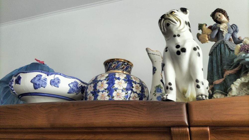 Velharias e artigos decorativos