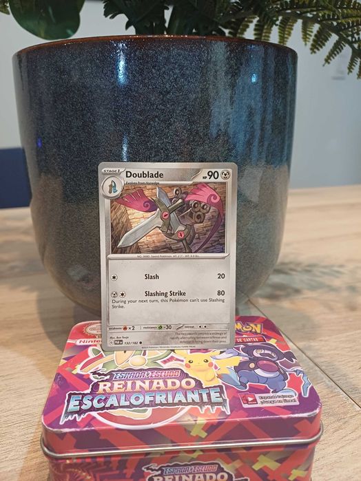 Carta Pokémon Doublade #132