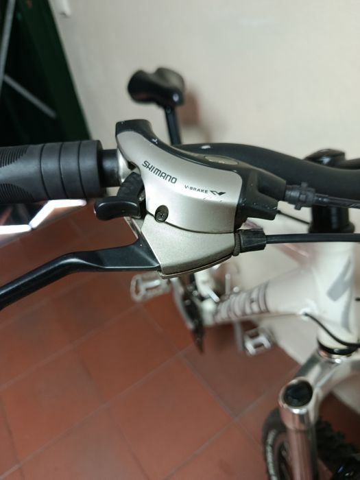 Bicicleta BTT specialized rockhopper