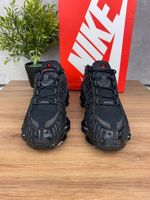 Buty Nike Shox TL r. 42 - czarne sneakersy sportowe