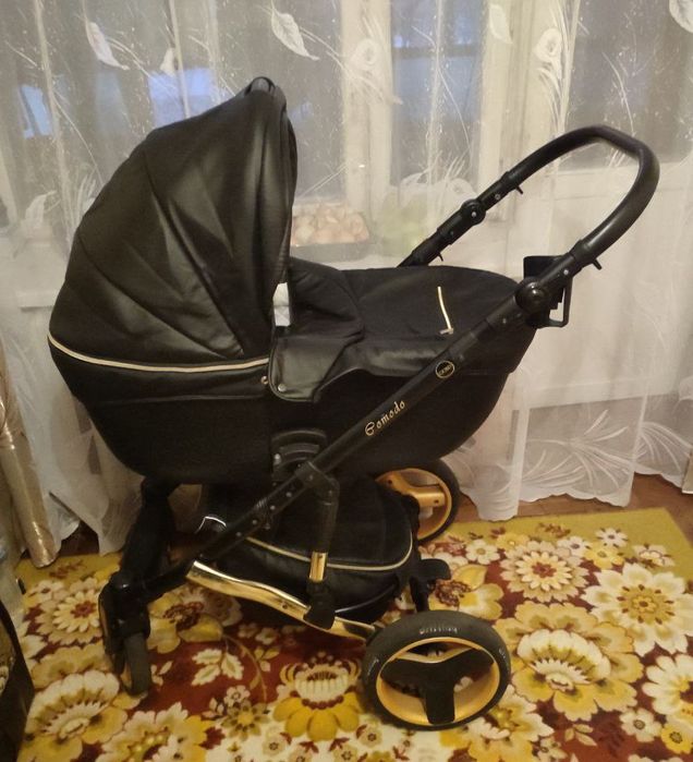 Продам дитячу коляска 3/1