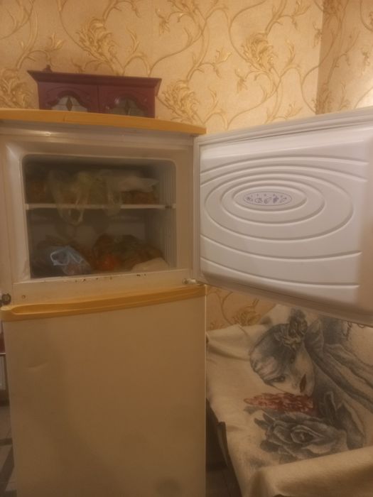 Продам холодильник
