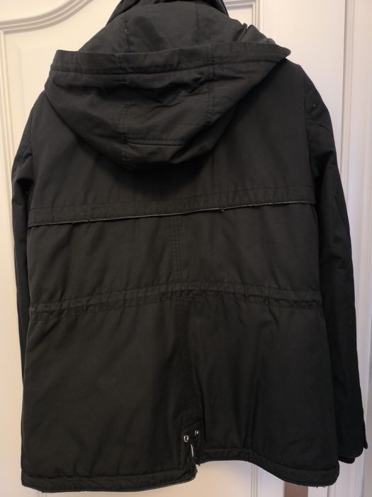 Parka preta impermeável Zara