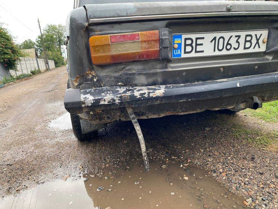 Автомобіль ВАЗ 2106