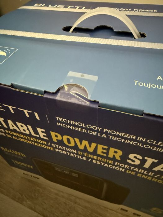 Зарядна станція Bluetti AC70P, 1000 Вт, 864 Вт*год НОВА