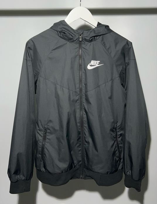Чоловіча вітровка куртка найк оригінал nike