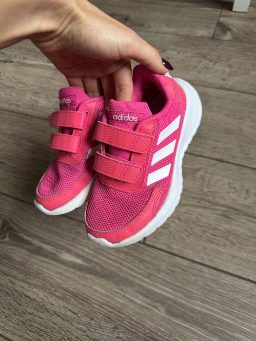 Кросівки Adidas 30 р. в ідеалі