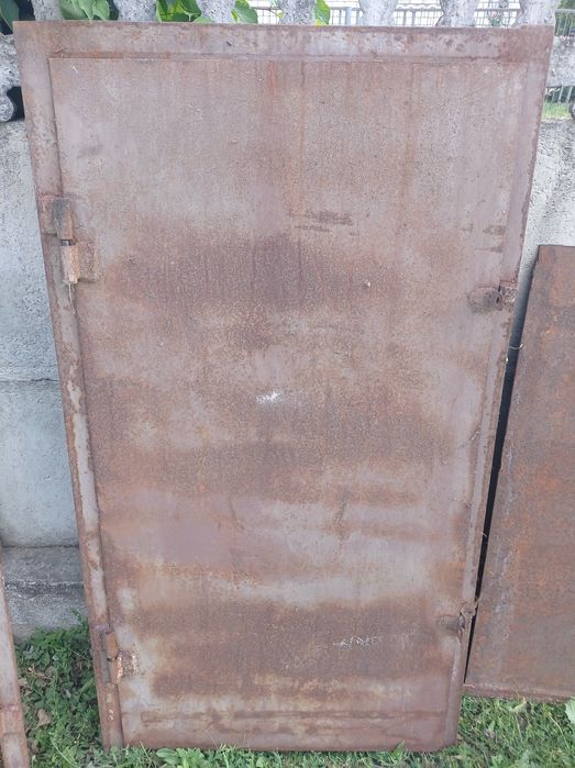 Двери металические