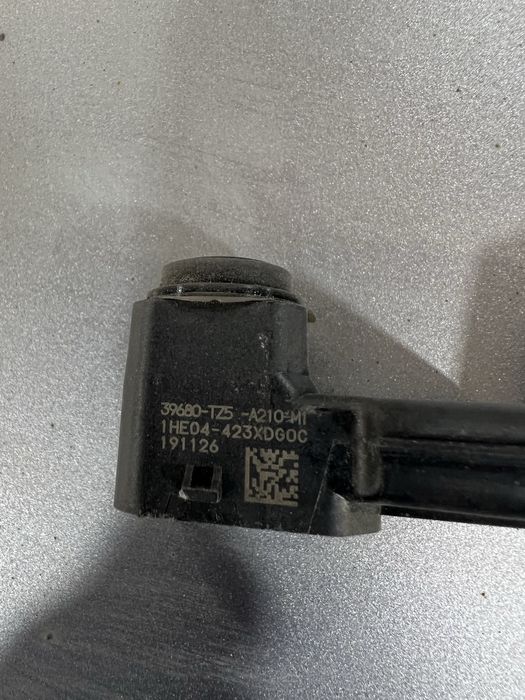 Продам парктроник  передний Acura MDX YD3 2013-2020 39680-TZ5