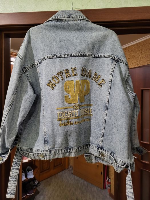 Джинсовая куртка