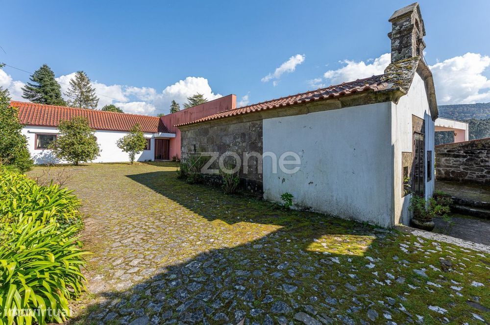 Quinta de Santa Luzia com 28ha no Minho para Venda