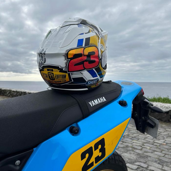 SHOEI HORNET ADV  personalizado Tenere