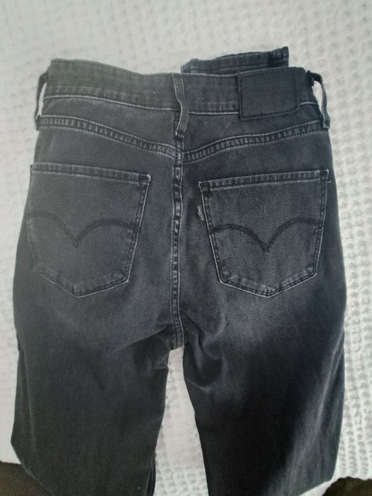 Spodnie damskie Levis 721