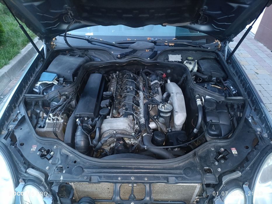 Mercedes 211 e320 нерозмит без мотора