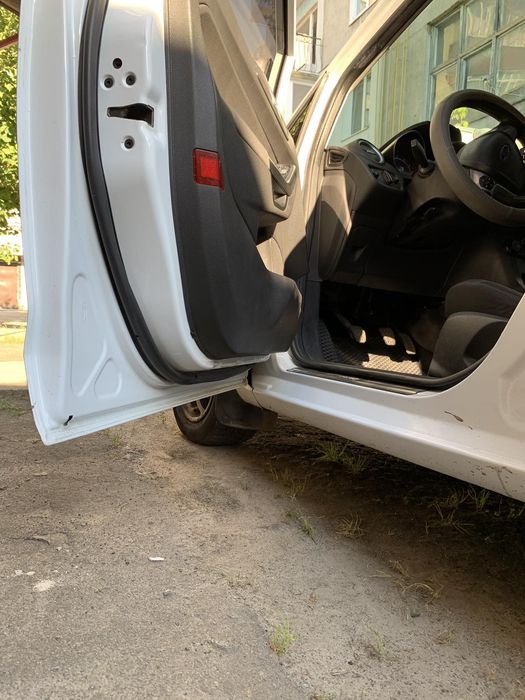 Авто Ford fiesta