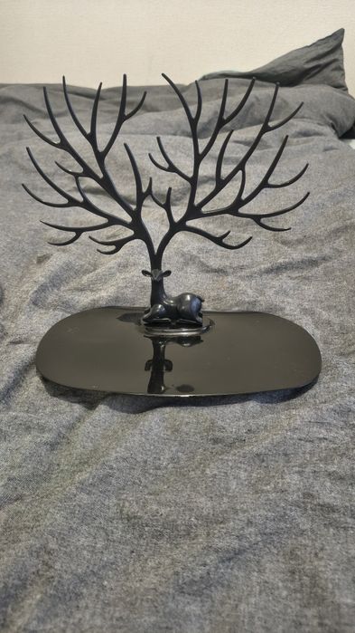 Підставка для прикрас у вигляді оленя