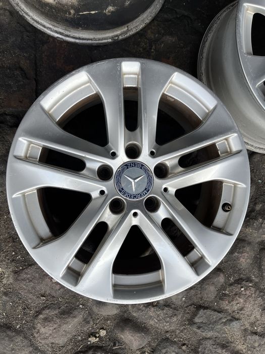 Mercedes W204 C Alufelgi Felgi BORBET 16 Cali 7J KPL