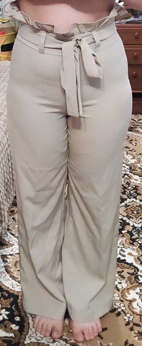 Брюки бежеві з високою талією