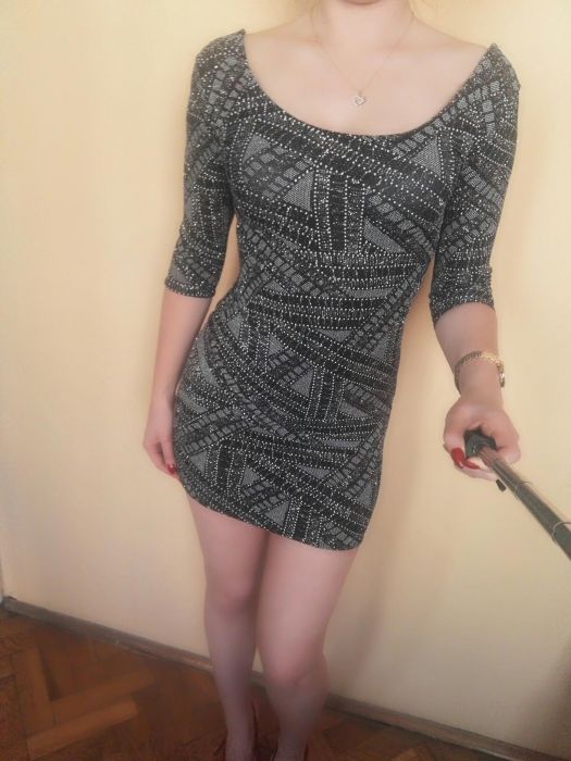 Mala czarna we wzory S 36