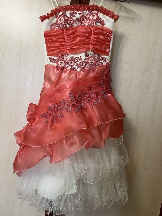 Плаття святкове дитяче