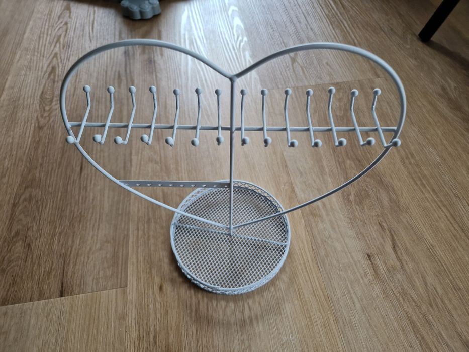 Stojak na biżuterię